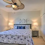 Comfy Pcb Condo With View And Private Beach Access!