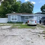 Beautiful Apartment In Tampa-A