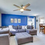 Coastal Sarasota Condo Minutes To Beach!