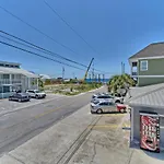 Aqua View Motel
