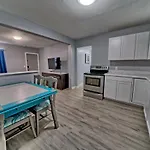 Aqua View Motel