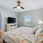Laketown Wharf #1509 By Nautical Properties