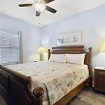 Laketown Wharf #1807 By Nautical Properties