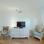 Breakers East 604