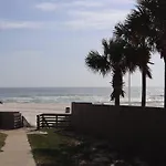 Lazy Palm 4 Pools Short Walk To Beach! Sleeps 5!