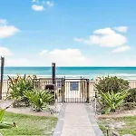 Oceanside Inn 604 - Water Views, Beach Access Pool & Pool Bar