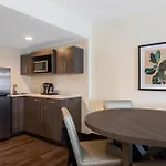 Wingate by Wyndham Tampa/At USF