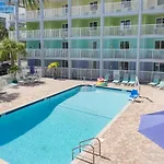 Pelican Pointe Clearwater Beach Hotel
