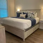Ocean Blue At 1805 Aqua