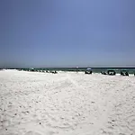 Oceanfront Destin Condo With Pool And Beach Access