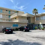 Ocean Breeze - Direct Ocean Front-Pool Is Open