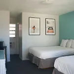 Ocean Holiday Motel