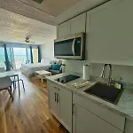 Daytona Inn Studios