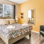 Family Home W/ Private Pool Pet Friendly, Minutes To Disney
