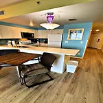 Vacation In Comfort And Luxury 1Br Oceanfront -Wyndham Ocean Walk 703