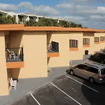 Grand Prix Motel Beach Front