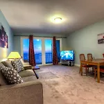 Laketown Wharf 1527 By Zia