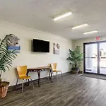 Studio 6 Pensacola, Fl