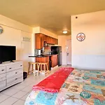 Oceanfront Daytona Beach Club Studio With Balcony!