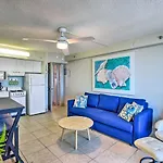 Oceanfront Resort-Style Getaway - Walk To Beach!