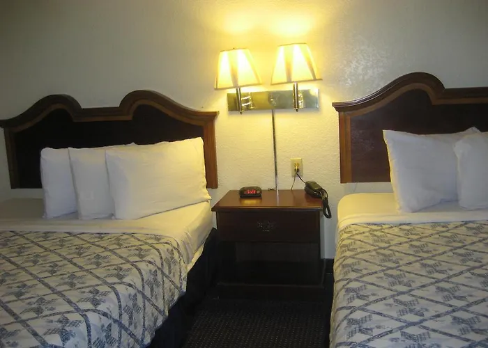 The Lodge At Pensacola