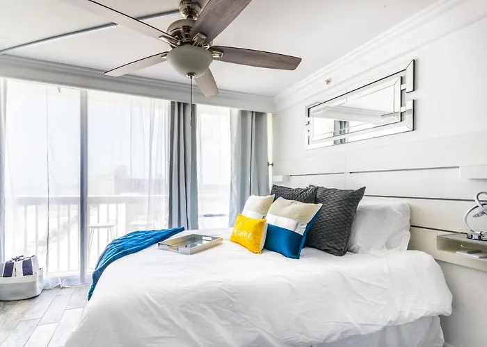 Daytona Beach Resort - Ocean Front Luxury Studio