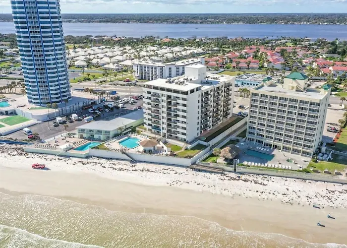 Relax And Chill Beachside Condo