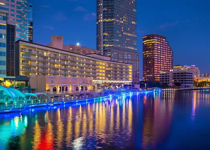 Hotel Tampa Riverwalk