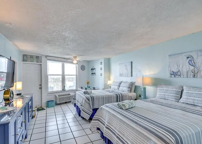 Daytona Beach Studio With Ocean View And Amenities!