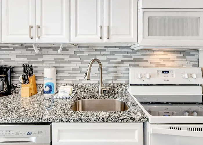 Continental Condo 118