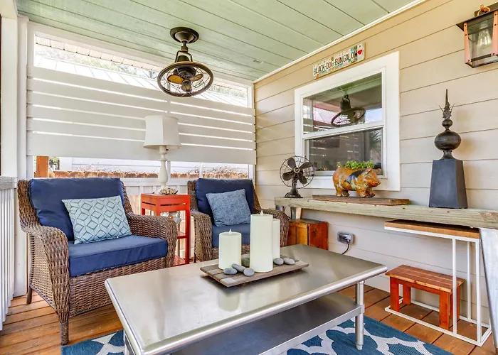 Pensacola Vacation Rental Less Than 1 Mi To Bayview Park!