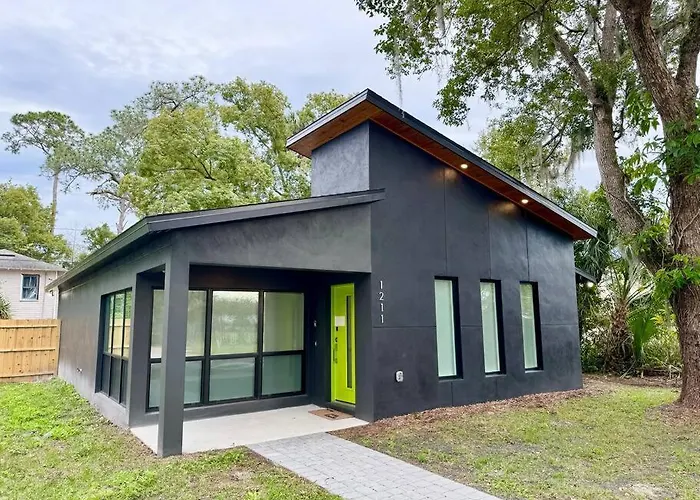 The Butterfly House - With Sauna