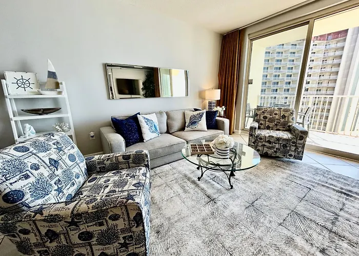 Amazing Views! Great Beachfront Panama City Condo