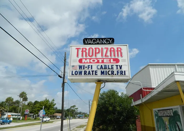 Tropizar Motel