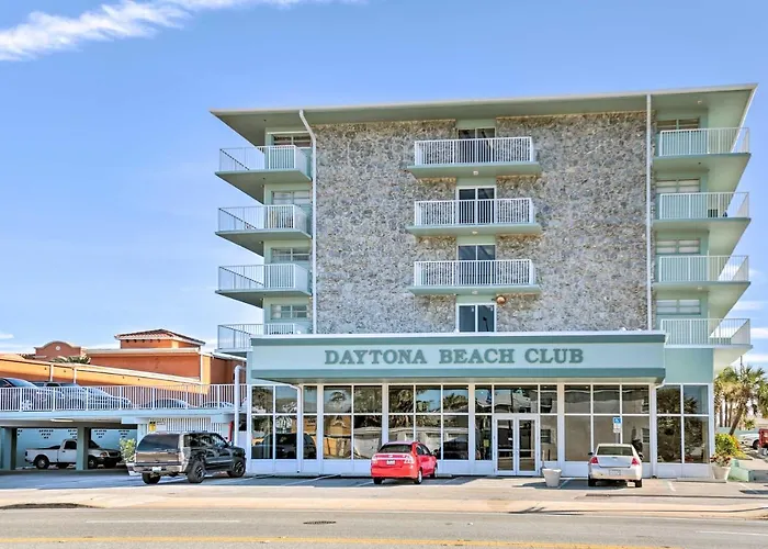 Oceanfront Daytona Beach Club Studio With Balcony!
