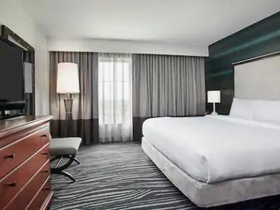 Hotel Embassy By Hilton Airport 3*