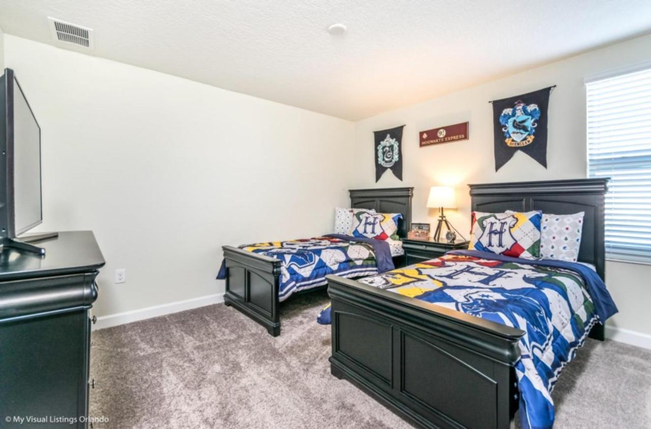 Elegant Little Lyon W Free Water Park Sleep 19 Next Holiday home Davenport