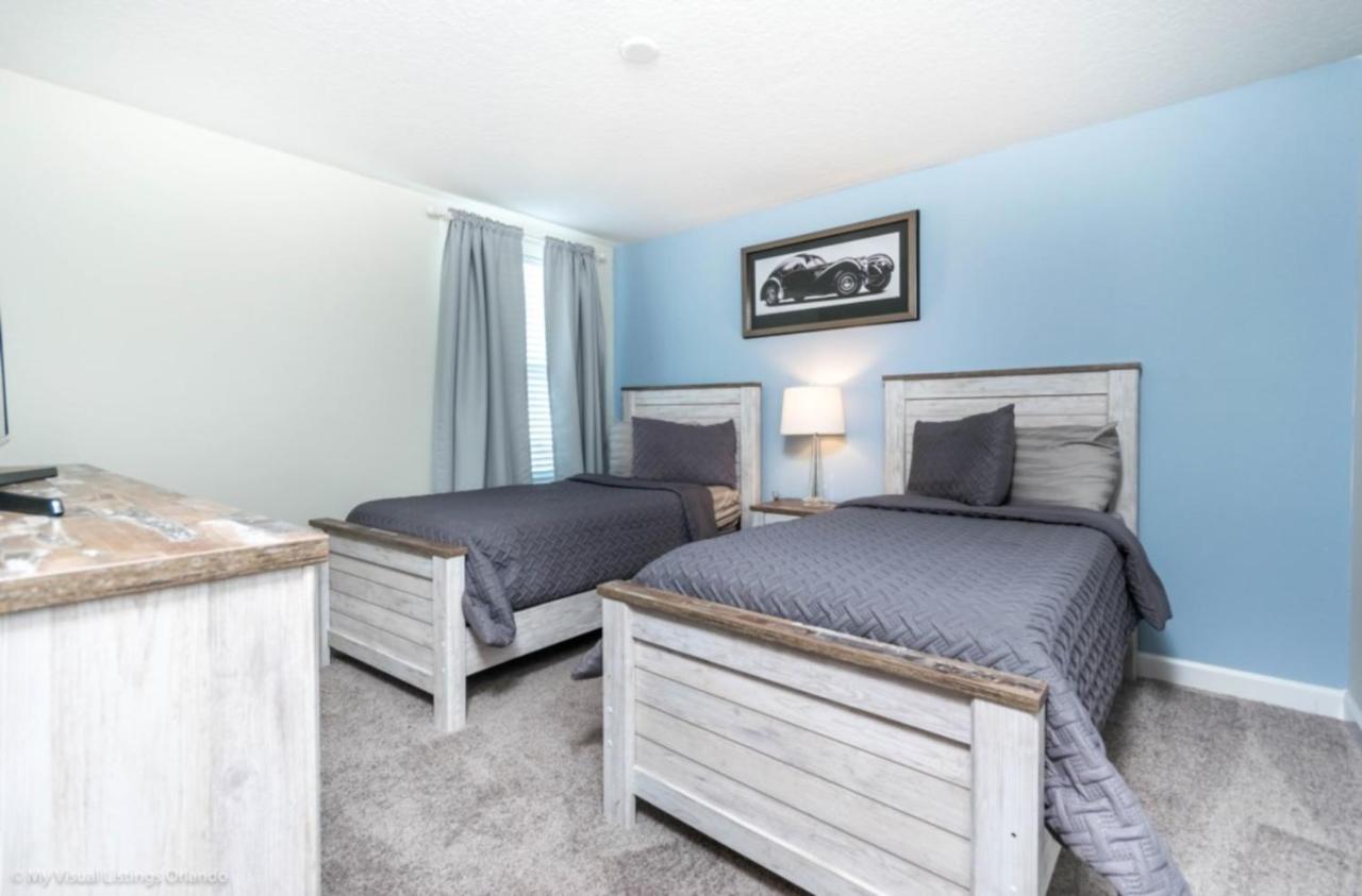Holiday home Elegant Little Lyon W Free Water Park Sleep 19 Next Davenport