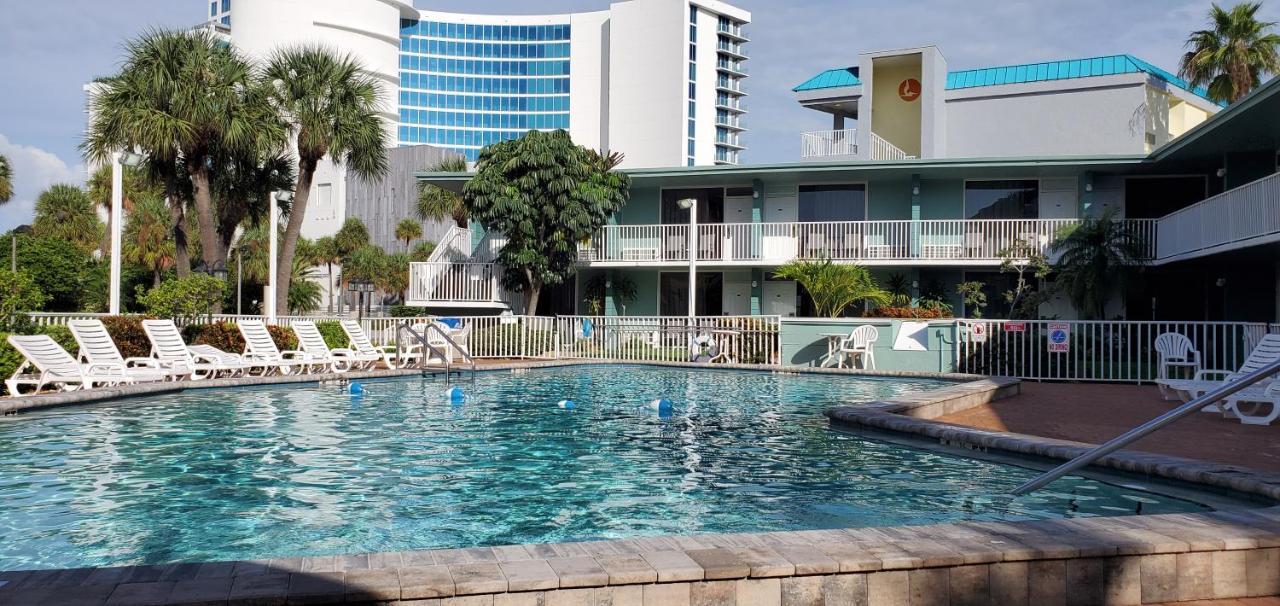 Hotel Clearwater 2*
