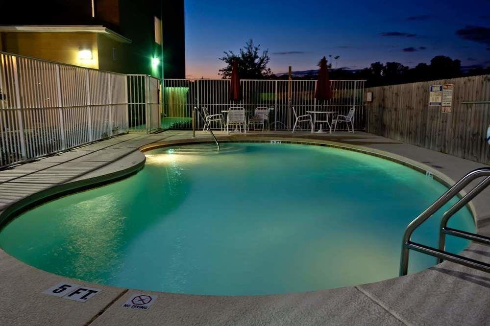 Hotel Comfort Near Eglin Air Force Base 3*