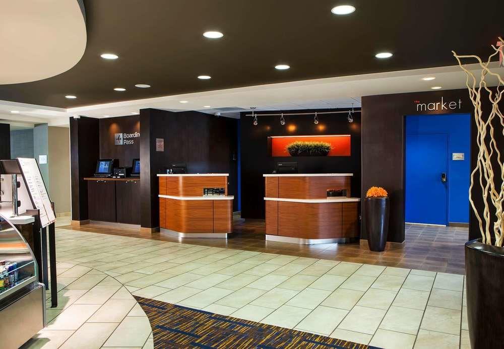 Courtyard By Marriott Downtown 3*