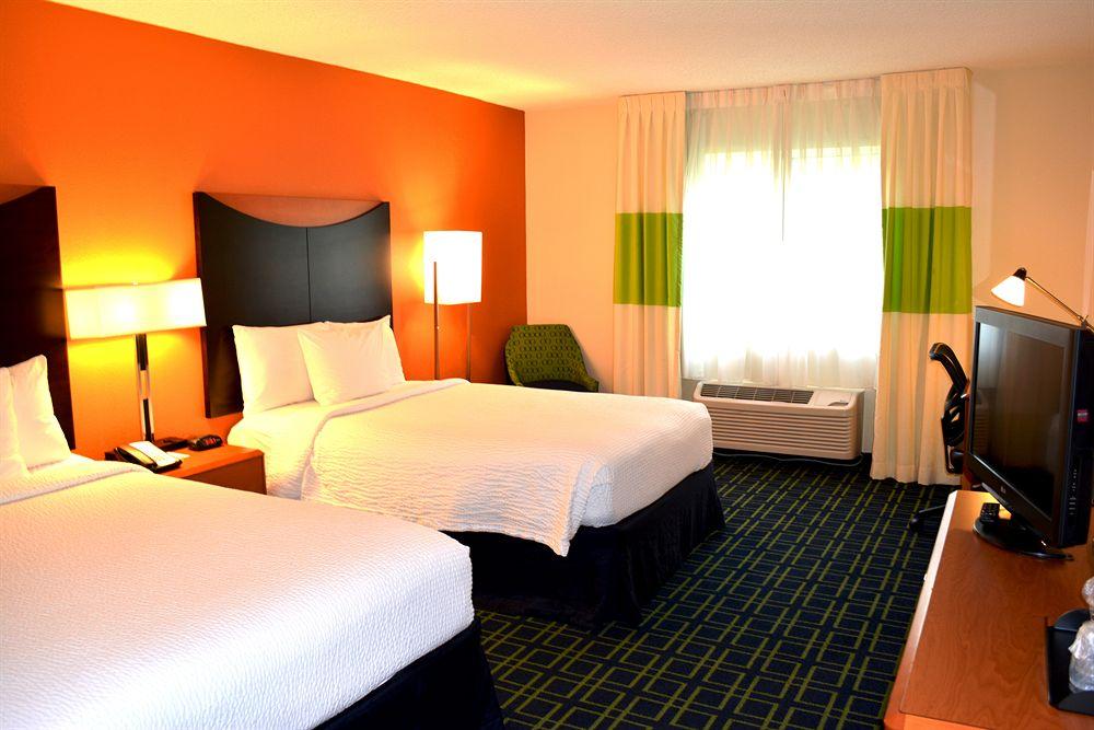 Fairfield And St Petersburg Clearwater Hotel