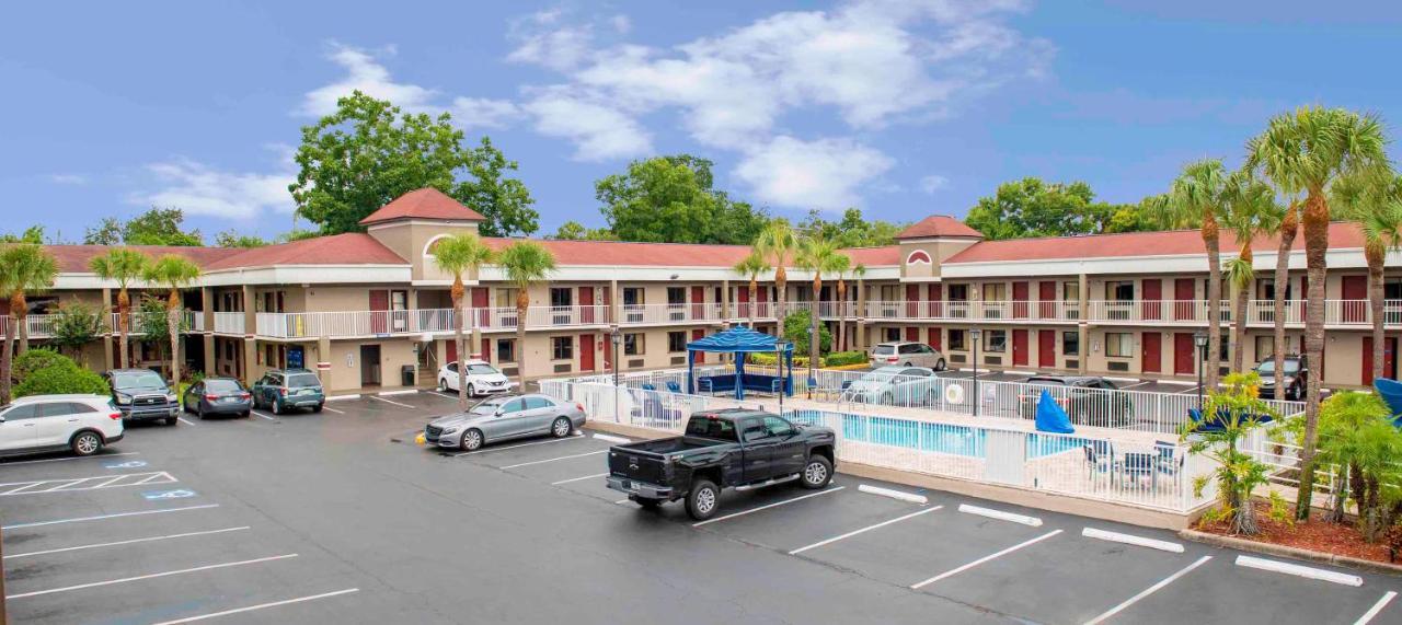 Hotel South & Tampa