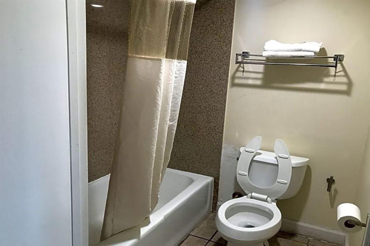 Hotel Belair Orlando Near Florida Mall 2*
