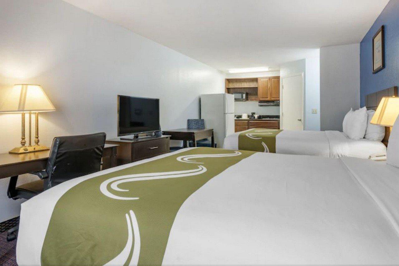 Quality North Near Lido Key Inn 2*