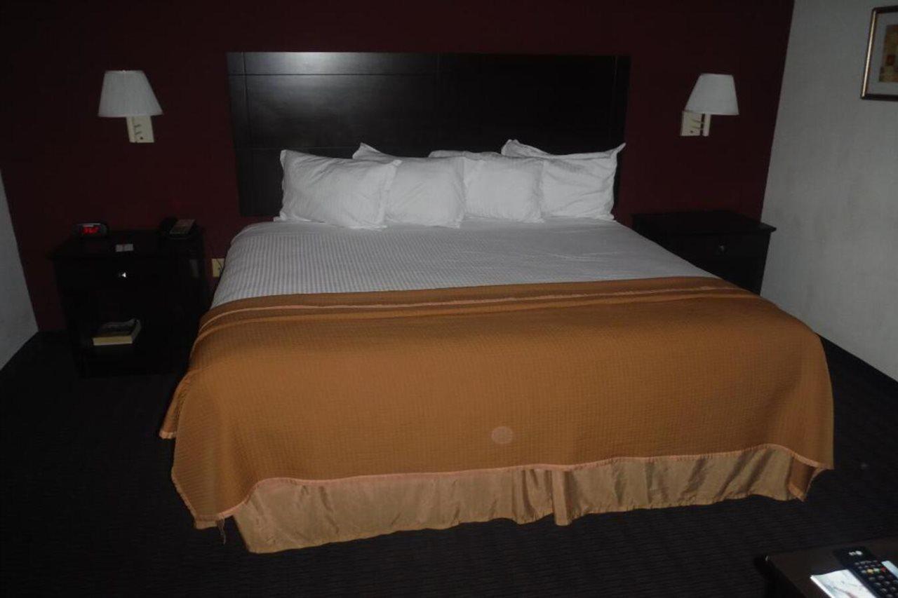 Hotel South & Tampa