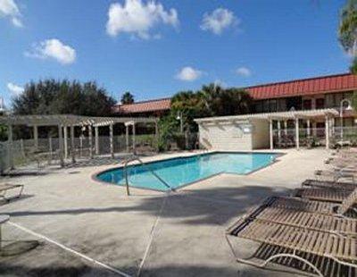 Hotel Econo - Clearwater 3*