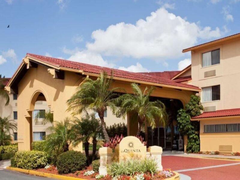 La Quinta By Wyndham St. Pete-clearwater Airport Hotel 3*