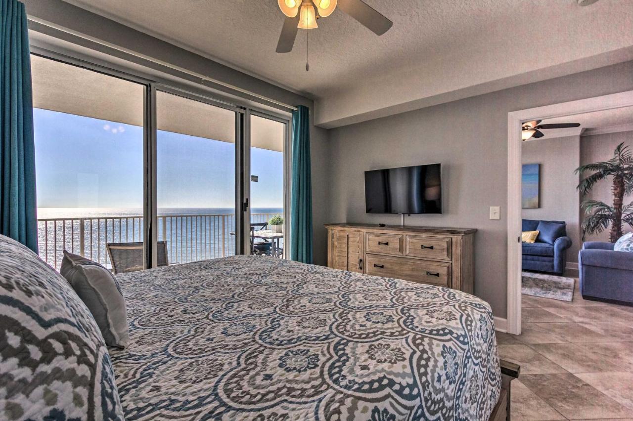 Apartment Beachfront Pcb With Ocean Views And Pool Access!