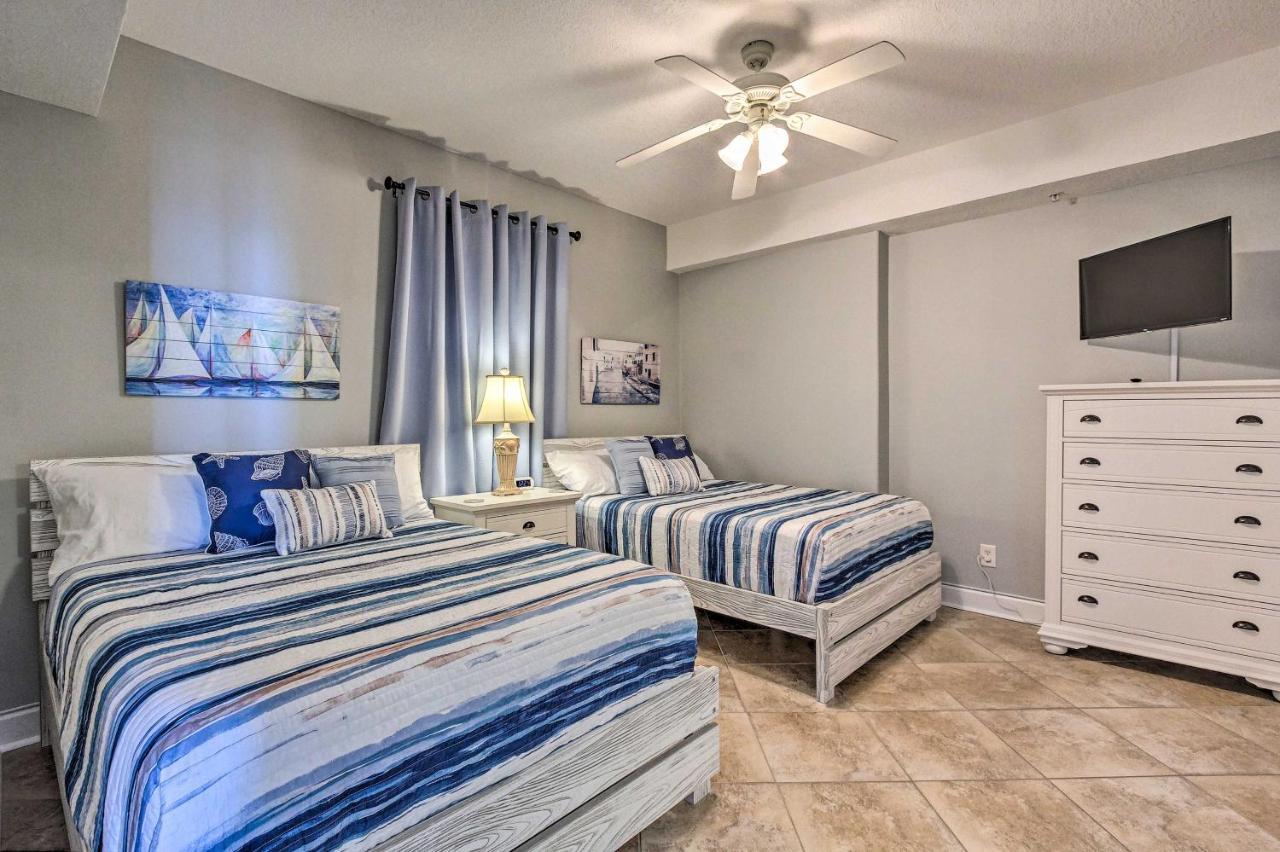 Apartment Beachfront Pcb With Ocean Views And Pool Access! *